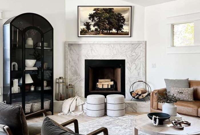 How to decorate room with a corner fireplace