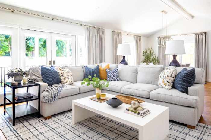 How to decorate grey vinyl sectional living room