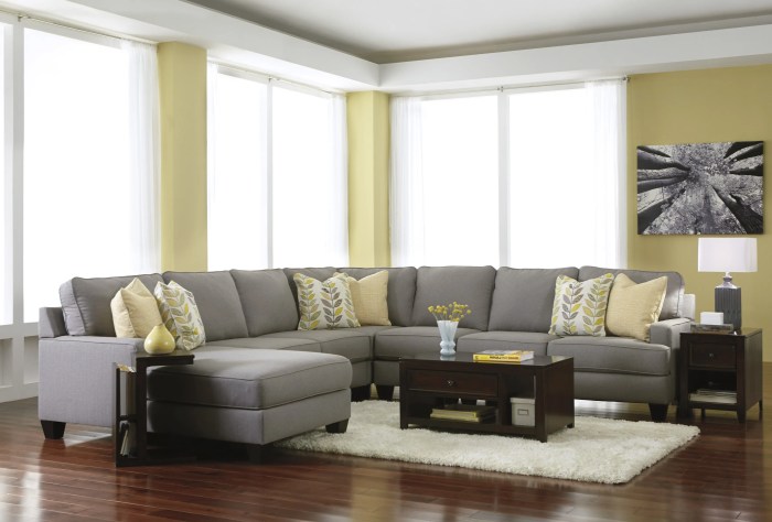 How to decorate grey vinyl sectional living room